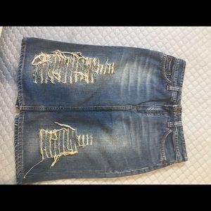 Dolce & Gabbana denim skirt. Size 0. Never worn.